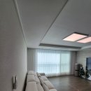 씨유 지축센텀가든점 | [덕양구 지축커튼] e편한세상지축센텀가든 신혼집 거실, 화이트 형상기억 암막커튼으로 완성한 화사한 무드