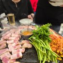 솥뚜껑삼겹살 - 유성구 문화원로10번길 2 | 솥뚜껑삼겹살