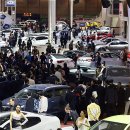 푸른자동차 이미지