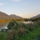 강변에서 이미지