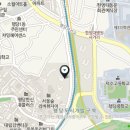 팔방공인중개사 사무소 앞