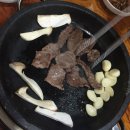 신삼백한우식육식당