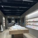 자라 앞 | 자라 명동 눈스퀘어 플래그십 스토어 방문 후기 • 추천템