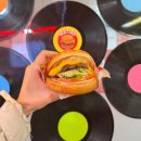 더블7080 | 홍대수제버거 맛집 식스티즈 홍대본점 후기