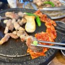 혜자월드 | [제주] 신화월드 맛집 ‘한라원’, 짚불 향 가득한 흑돼지와 혜자로운 점심 식사 후기 🌊