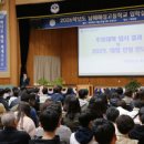 창의적 사고와 논리적 사고의 융합 이미지