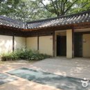 한국민속촌 외부화장실 이미지