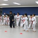 오전 태권도장 이미지