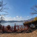 이른아침호숫가 이미지