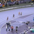 미친 역전극을 보여주는 혼성 4x400m 계주 이미지