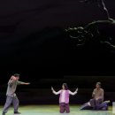 눈물지니 웃음피고 이미지