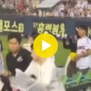 어제자 잠실야구장 아이돌(아직아이돌도아님) 팬들의 만행.gif 이미지