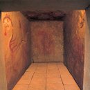 능산리 고분군 1호분 위 이미지