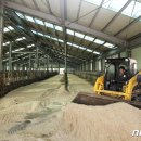 한우사육사 이미지