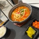 델리커리 김포현대프리미엄아울렛점 | 김포 현대 프리미엄 아울렛 크리스마스 포토존 푸드코트 모모야 델리커리 서울만두