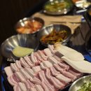 흑돈92 | [순천 맛집] 용당동 피오레 앞 신상 고기집 '흑돈' 방문기!