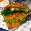 세븐일레븐 광주상무공원점 | 다운타우너 광주 상무지구 맛집 불고기 스매쉬 버거와 시그니처 아보카도 햄버거 후기