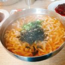 얼큰칼국수 이미지