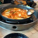 24시얼큰시원생고기김치찌개아라점