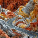 Explore the vibrant landscapes of Valley of Fire State Park, Nevad 이미지