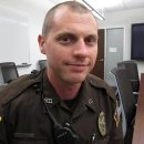 Deputy saves drowning kids in dark pond; the dad is arrested By EMERY P. DALESIO from AP 이미지