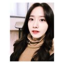 [소녀시대][윤아] 윤아가 본인 셀카 찍은것 VS 남이 윤아를 찍어준것 이미지