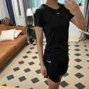 여주-0627 | 나이키 드라이 핏 원 여성슬림핏 숏슬리브 탑 DD0627-010 후기 사이즈 팁 착용컷