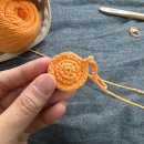 코바늘 뜨개질 클래스 | [뜨개일기] 다이소실로 코바늘 파우치 뜨기 (초보ver)