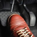 사람들과 자동차 이미지