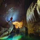 베트남 세계 최대 동굴인 손둥 동굴(Son Doong Cave) 이미지