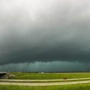 토네이도 이미지