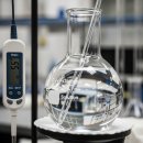 퍼스트정마취통증의학과의원 | 프롤로테라피: 단순한 설탕물을 넘어, 통증 치료의 과학을 재정의하다