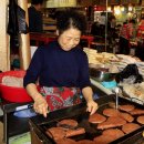 중독에 빠지게 만드는 마약김밥과 팥앙금이 들어간 수수부꾸미 서울 종로맛집 광장시장 먹자골목 이미지