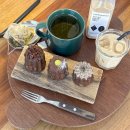모파상의 여자의일생 | 연남 디저트 카페 까눌레 맛집 겉바속쫀 식감에 반한 모파상