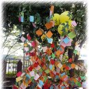 꽃과 바늘과 실타래 이미지