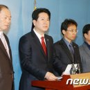 노원병 재보선 후보로는 민주당의 후보였던 이동섭후보가 나와야 순리인거지 노회찬의원님 부인이 나오는건 말이 안된다고 봅니다. 이미지