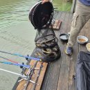 개나리낚시공원 | 하늘에 구멍 난 줄... 폭우 속에서 50마리 잡은 안성 개나리낚시공원, 시설은 괜찮았을까?