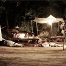 구르믈 버서난 달처럼 이미지