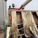 콤바인 예취 부분이 휘었는데요 이미지