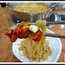 돼지 칼국수 이미지