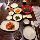 솔잎 | [녹사평역 맛집] 솔잎오겹살 맛집 '돈막촌' 솔직후기(예약, 메뉴추천)