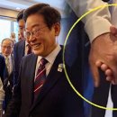 모디 총리 '왼손 악수'에 "역대급 외교 참사"...알고 보니 트럼프도?﻿ 이미지
