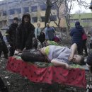 러시아, 우크라이나 산부인과 병원 포격.. 임산부들 대피 이미지