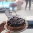밀크림(milcream) | [분당카페추천] 아이 & 반려동물이랑 가기 좋은 분위기 좋은 카페, 도넛드로잉(donut drawing)