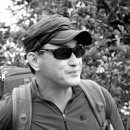 풀잎 위의 이슬 이미지