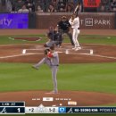 김하성 10경기 연속 안타.gif 이미지