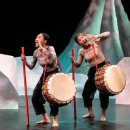 춤추는 음악극 「거인 앙갈로」 이미지