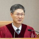 [ 공직자의 가장 중요한 덕목을 묻는 말에는 '겸손함'이라고 ] 이미지