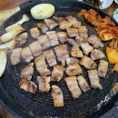 수정솥뚜껑생삼겹살