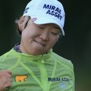 &#39;파이널 퀸&#39; 신지애, LPGA 투어 개막전 우승 이미지